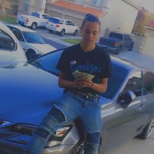 Meet your Posher, Devon